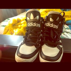 High-Top Adidas (Big Kids/Women’s)